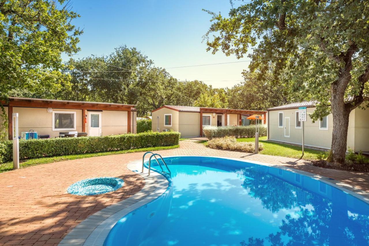 Camping Ulika Mobile Homes - Naturist Cervar-Porat Ngoại thất bức ảnh