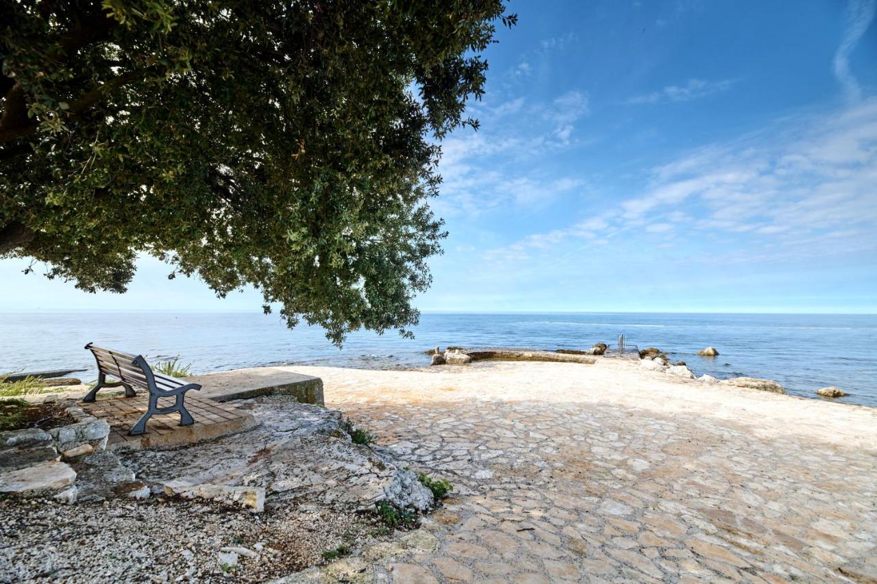 Camping Ulika Mobile Homes - Naturist Cervar-Porat Ngoại thất bức ảnh