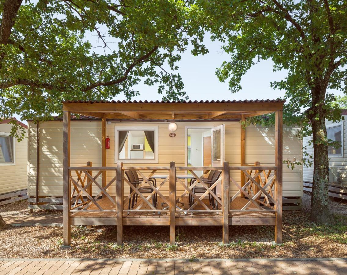 Camping Ulika Mobile Homes - Naturist Cervar-Porat Ngoại thất bức ảnh