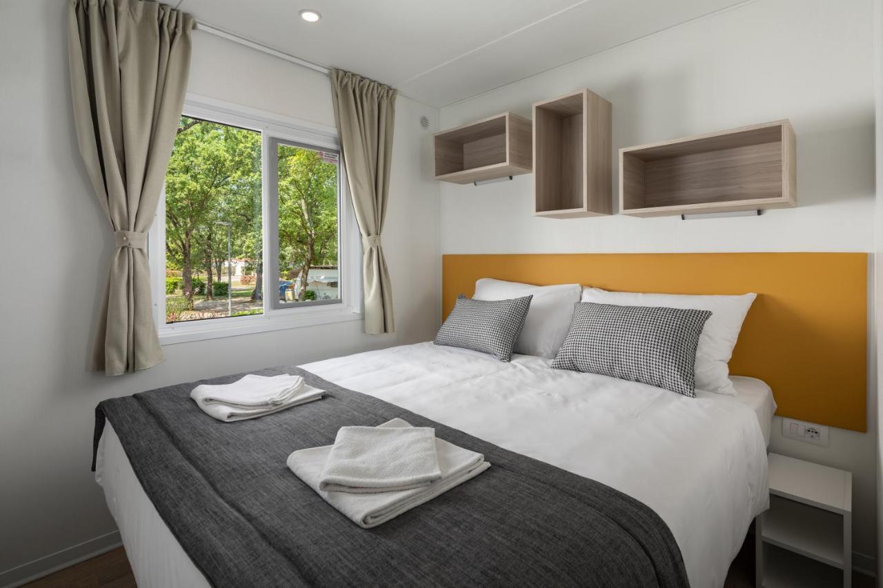 Camping Ulika Mobile Homes - Naturist Cervar-Porat Ngoại thất bức ảnh