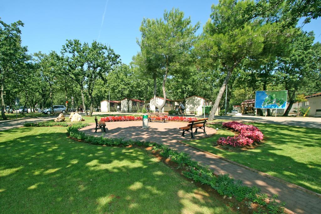 Camping Ulika Mobile Homes - Naturist Cervar-Porat Ngoại thất bức ảnh